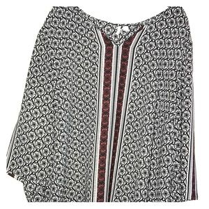 Perfect blouse to wear to the office